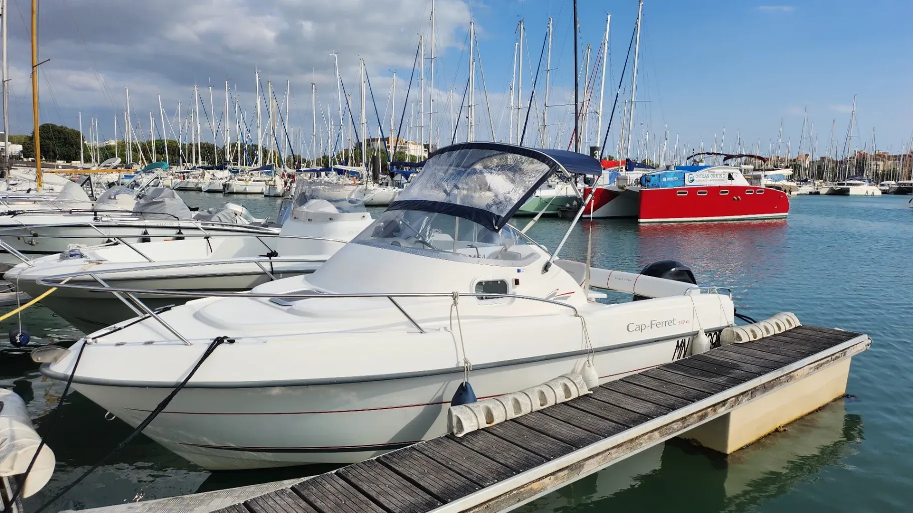 Photo de B2 marine CAP FERRET 552 CC  1